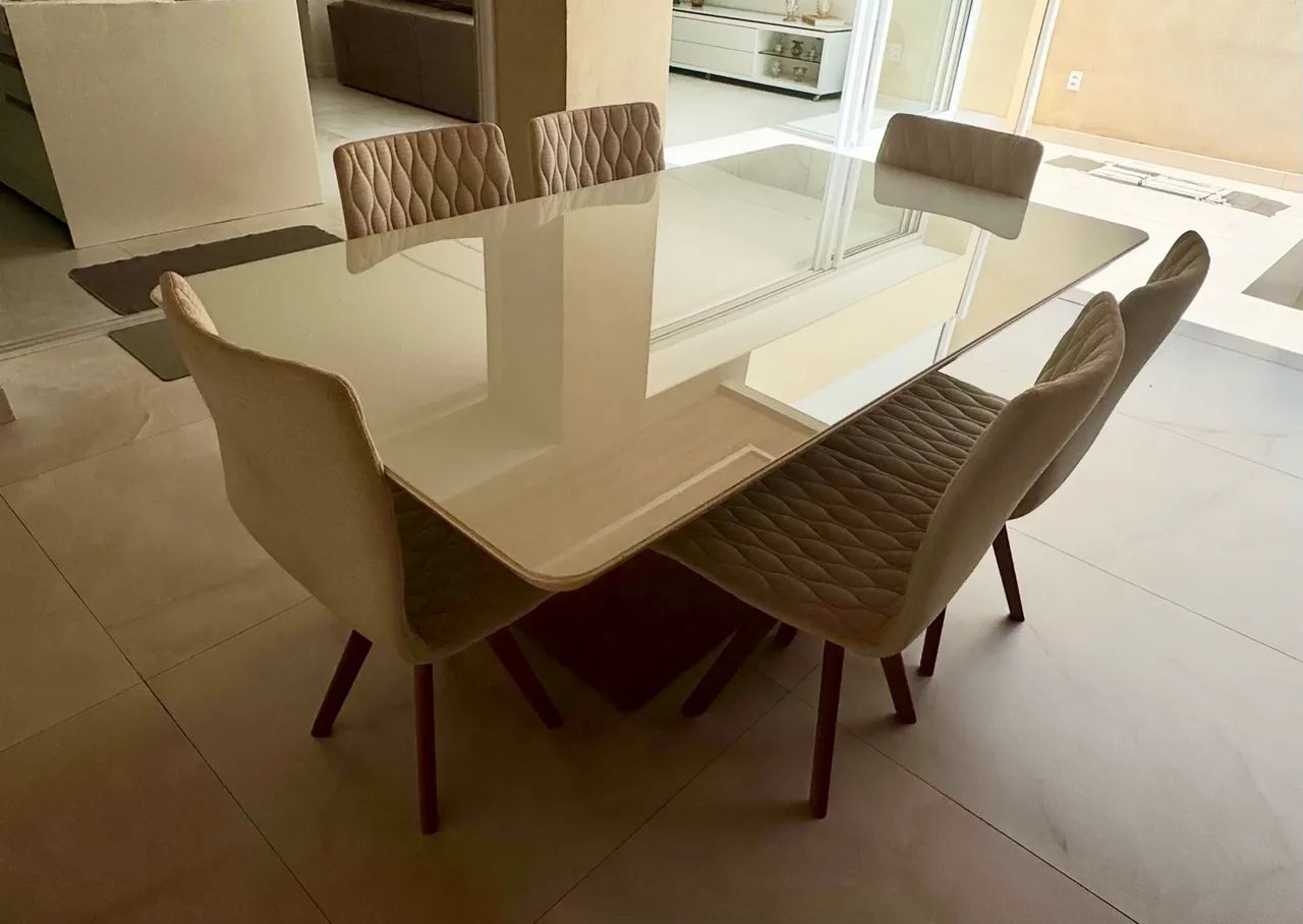 Mesa completa com cadeiras - Foto 2