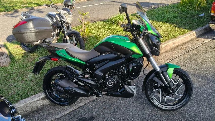 BAJAJ D400 (Dominar 400 cc)