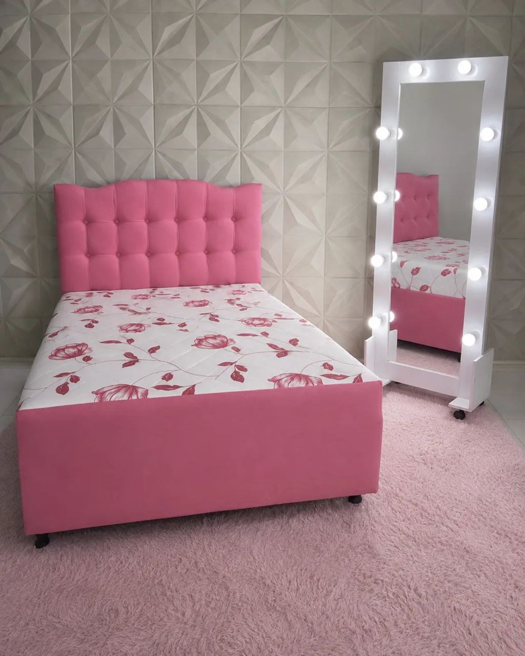 Combo 3x1: Cama com cabeceira + Espelho camarim 