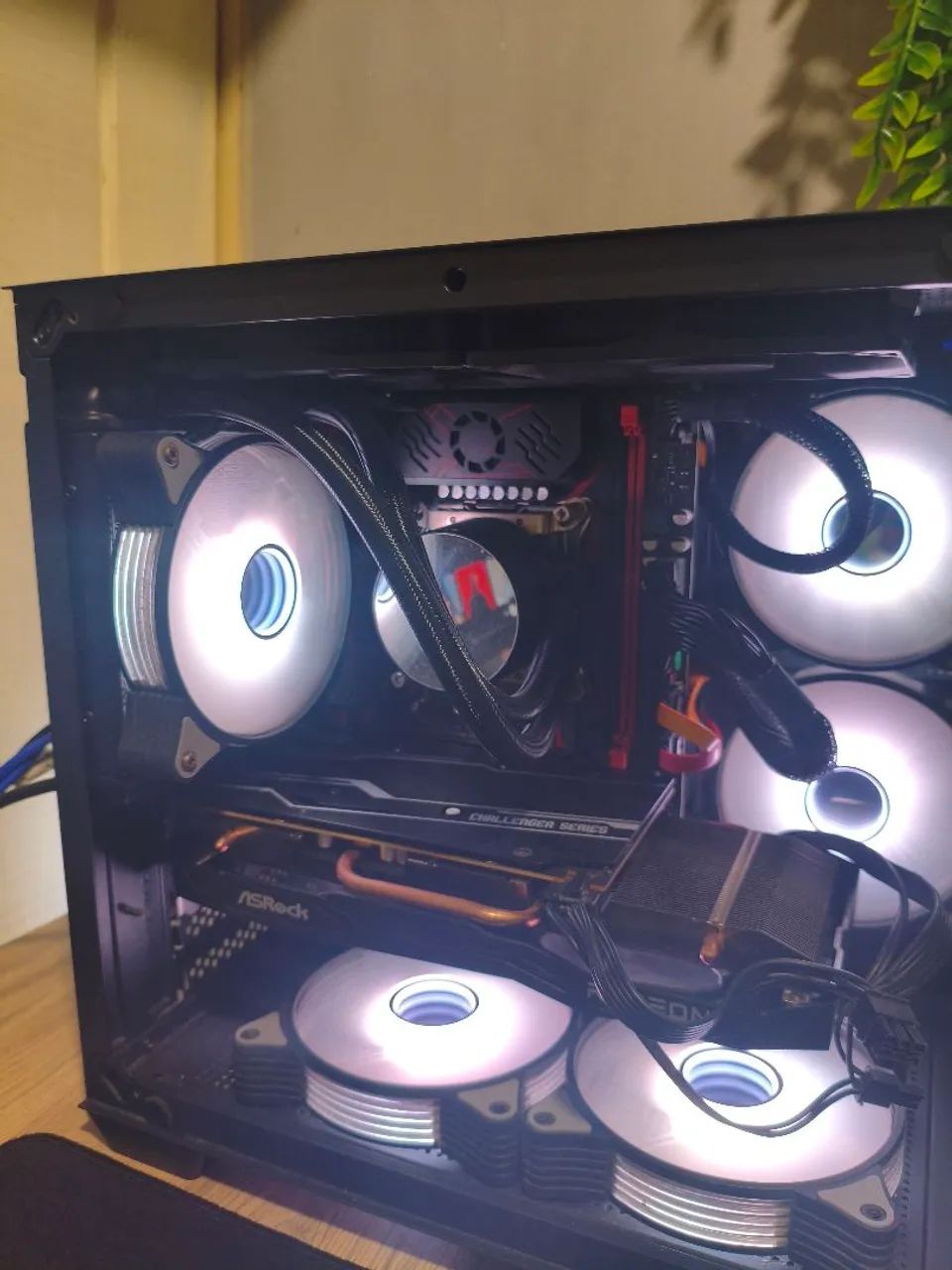 PC GAMER XEON 2680 v4 / 8gb ram / RX 7600 / SSD 500 gb - Foto 3