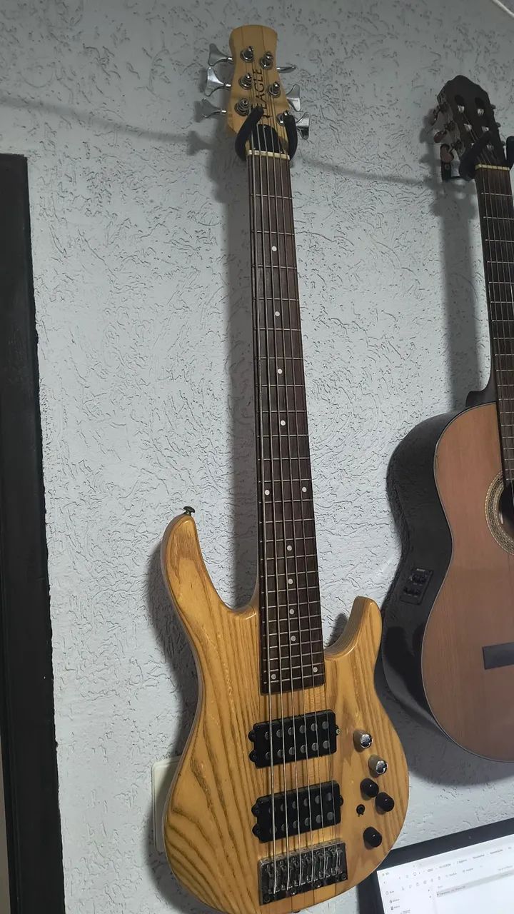 Baixo Eagle 6C com TB-Teck