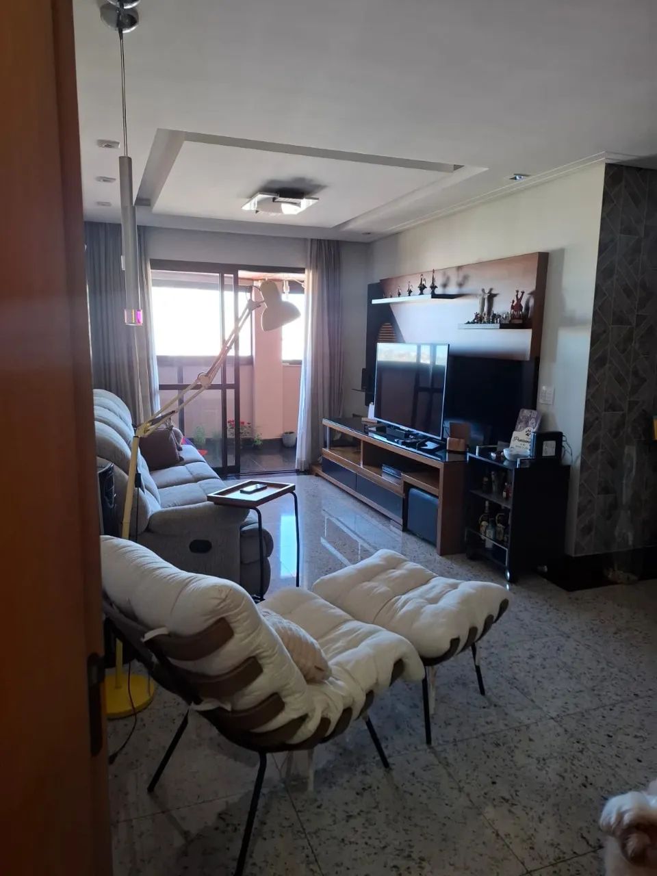 APTO 130M² R.RAMOS- 3 SUITE/2VAGA/LAZER COMPLETO - Foto 3