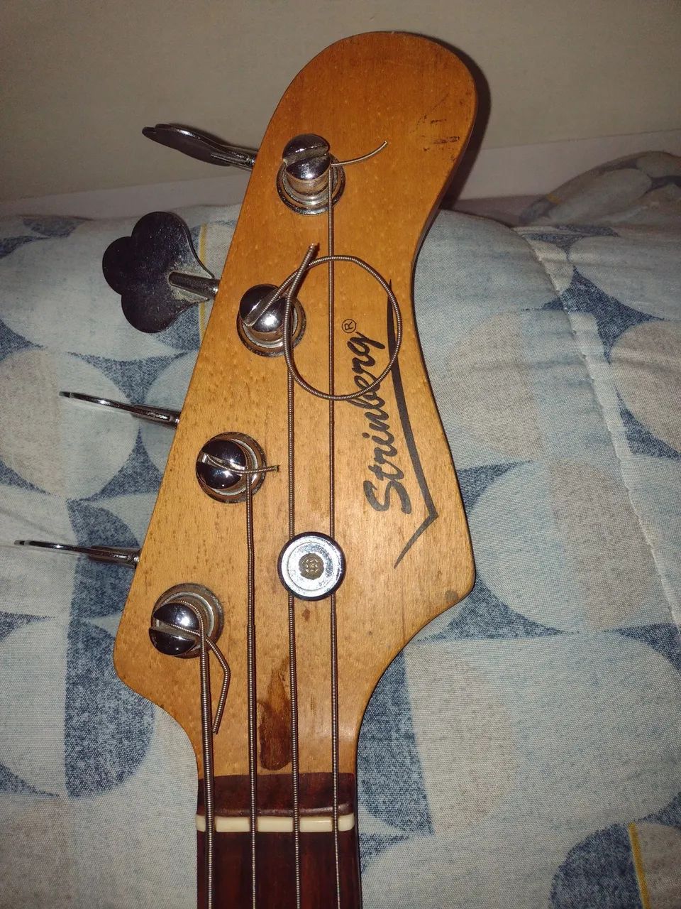 Contra baixo e cubo no combo barato  - Foto 2