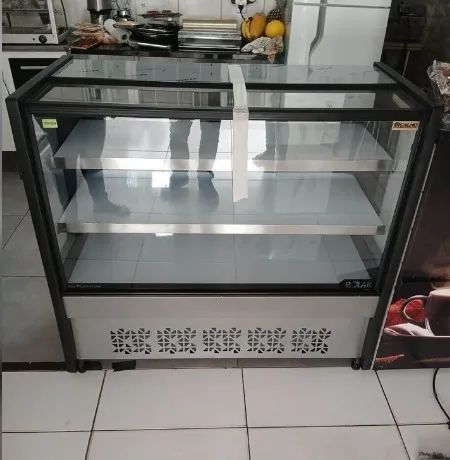 VITRINE REFRIGERADA 1,25M POLAR NOVA