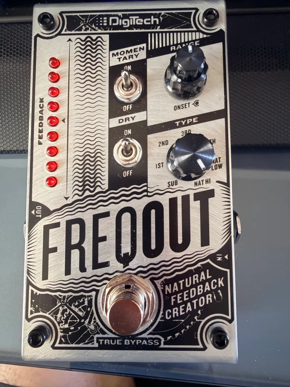 Pedal digitech freqout