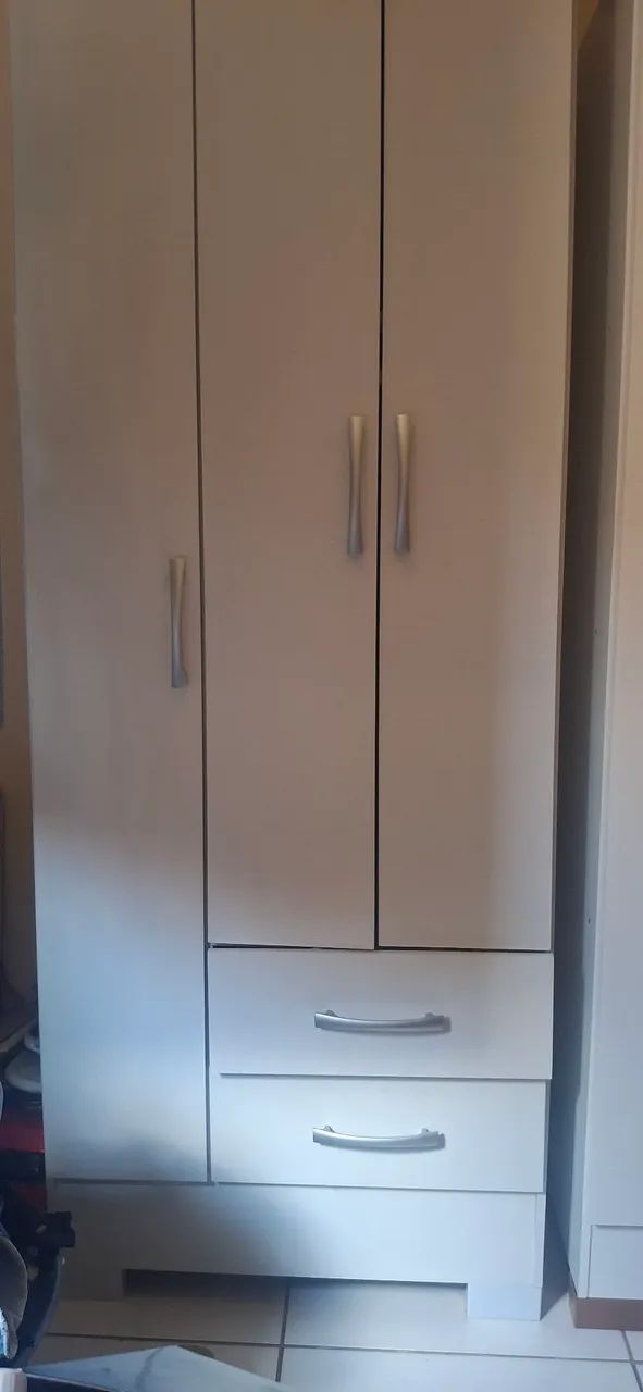 Guarda roupa Solteiro 