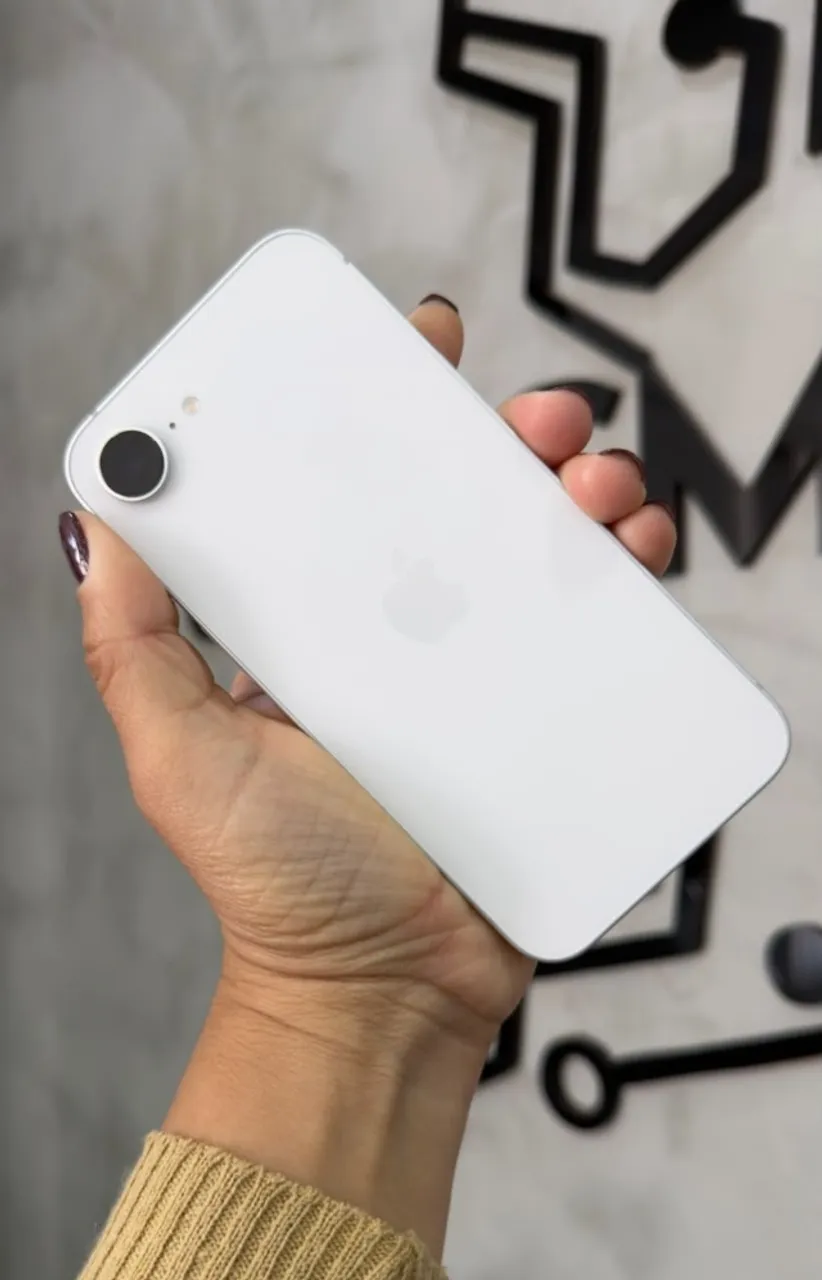 iPhone 16 White - 128GB 95% (Com Caixa + Garantia Apple até 14/07