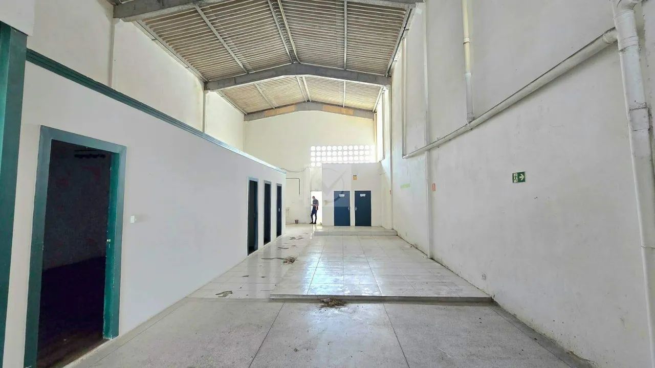 Excelente Oportunidade no Siqueira Campos: Galpão Comercial com 450 m² de Área Total - Foto 3
