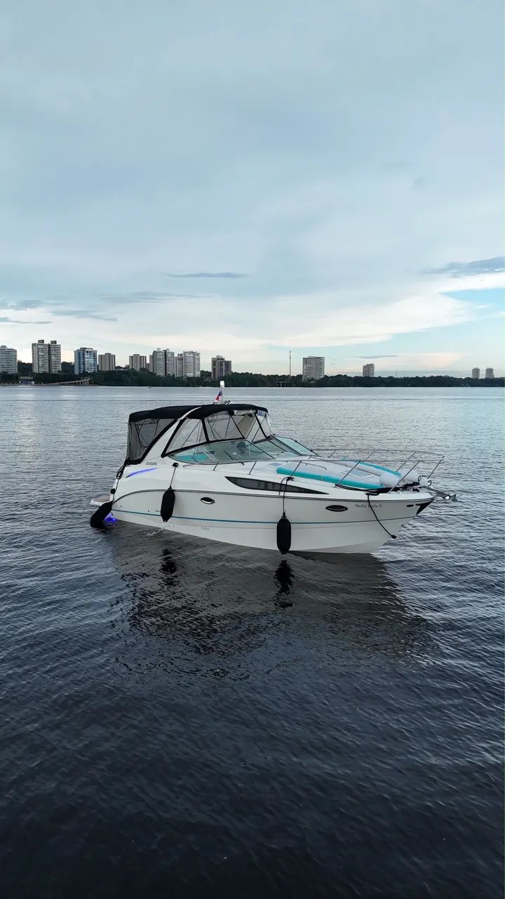 Lancha Bayliner 31 Pés Diesel 2014