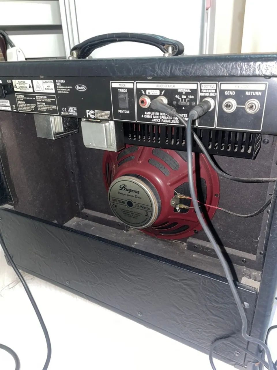 BUGERA V22 - Amplificador Valvulado - Foto 5
