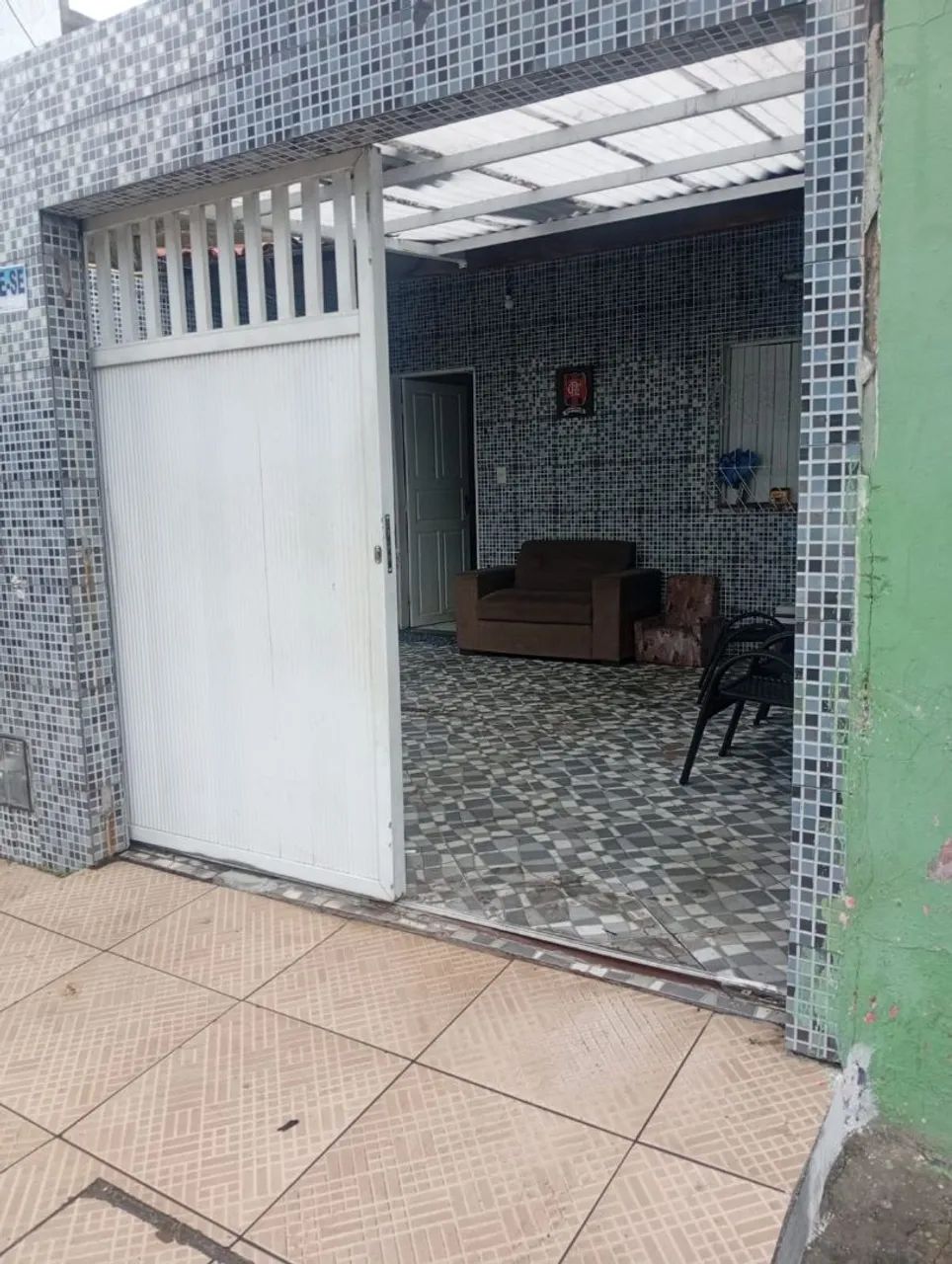 Vendo casa na avenida principal da coroa do meio . - Foto 2