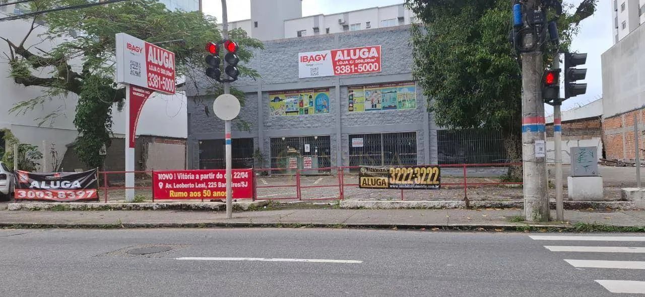 Loja para alugar em Florianópolis, 677 m² e 11 vagas - Bairro Estreito, próximo à Av. Beir - Foto 2