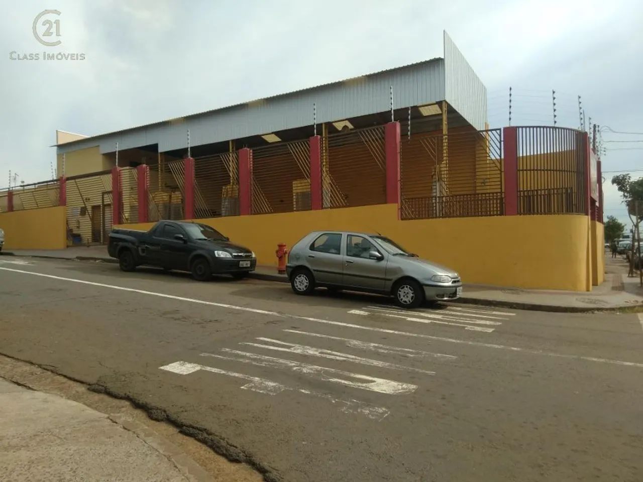Barracão à venda em Londrina, Nova, com 270 m²