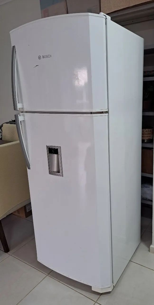 Geladeira Bosch Duplex - R$ 650