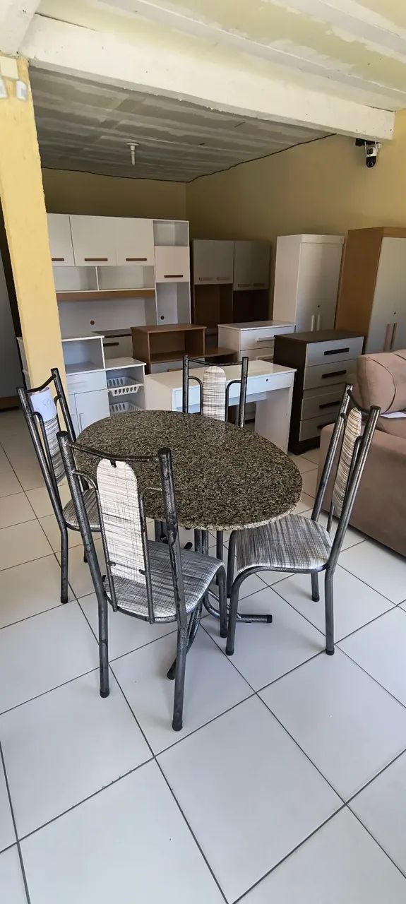 Mesa granito oval com quatro cadeiras  - Foto 2