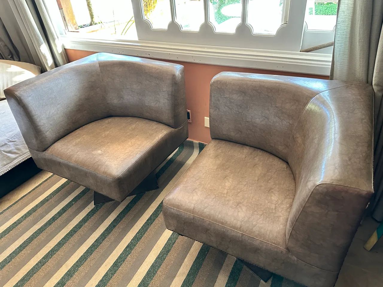 Poltronas de couro sintético  - Foto 5