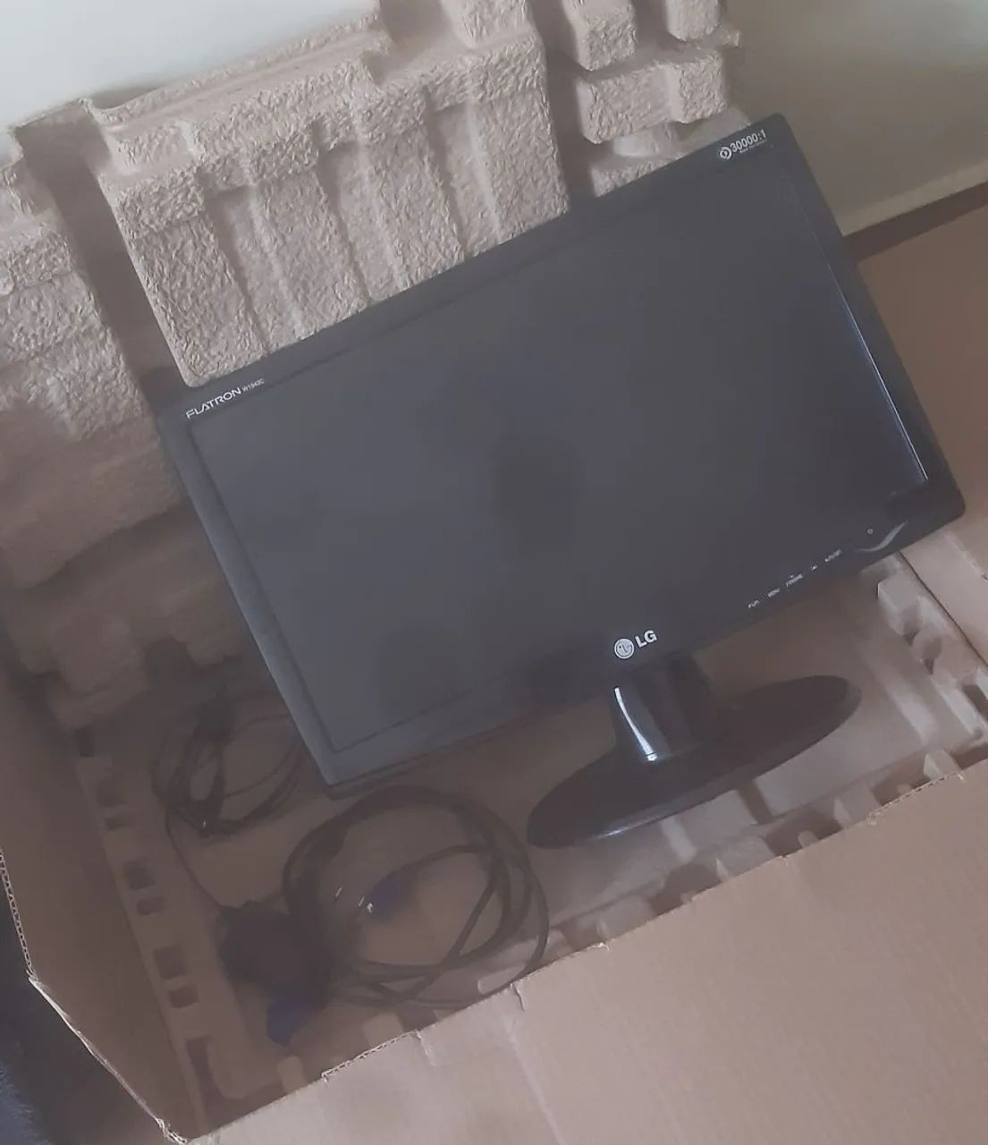  Monitor LG Flatron W1943C