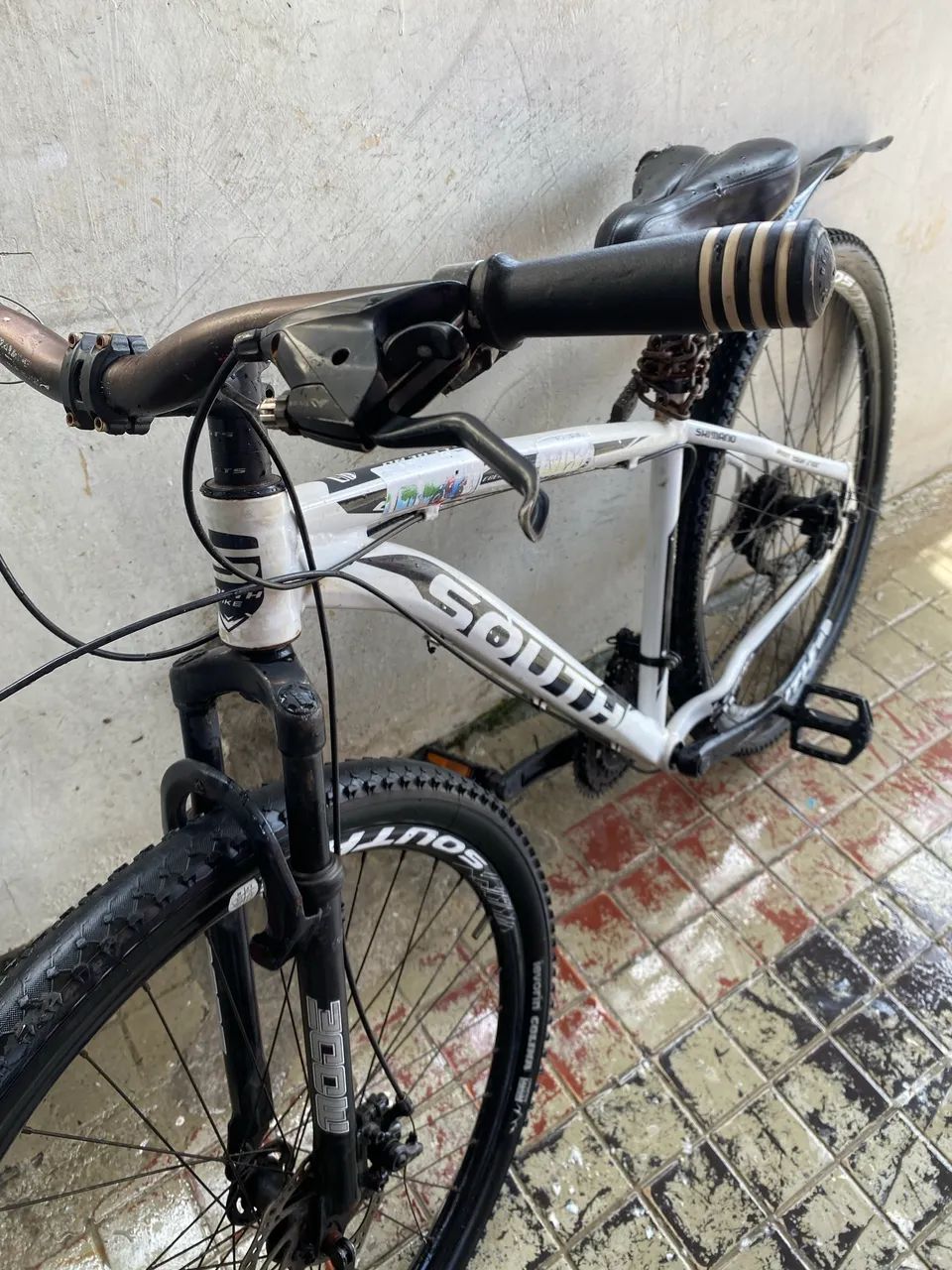Bike South aro 29 branca, em perfeito estado, facilito a entrega  - Foto 5