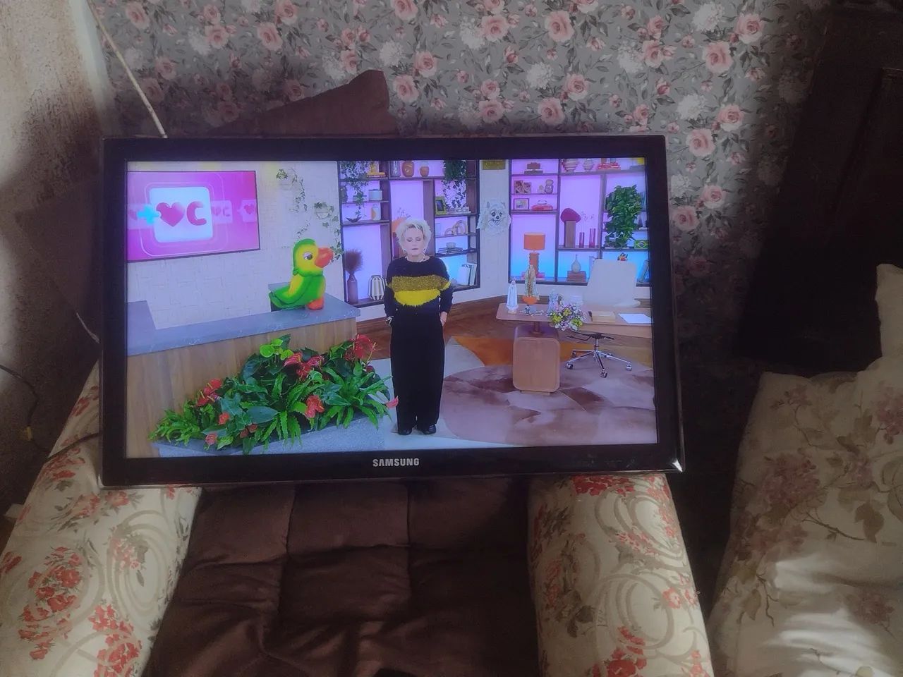 2 tvs Samsung 32 smart  - Foto 5