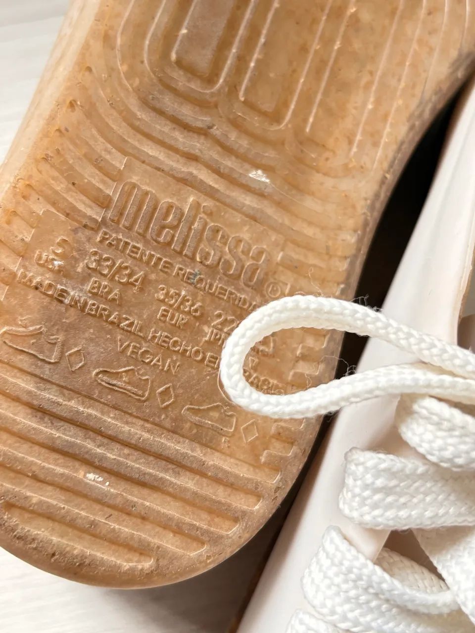 Tênis Melissa branco/off-white - básico e versátil - Foto 5