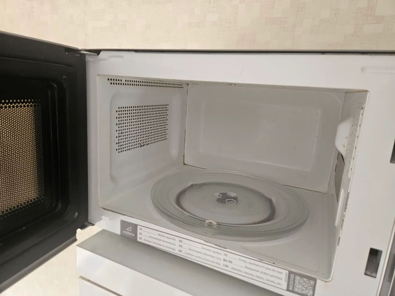 Microondas electrolux 20 litros inox - Foto 2