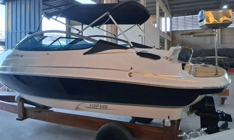 Lancha Focker 230 ano 2015 com Mercruiser 220HP - Foto 2