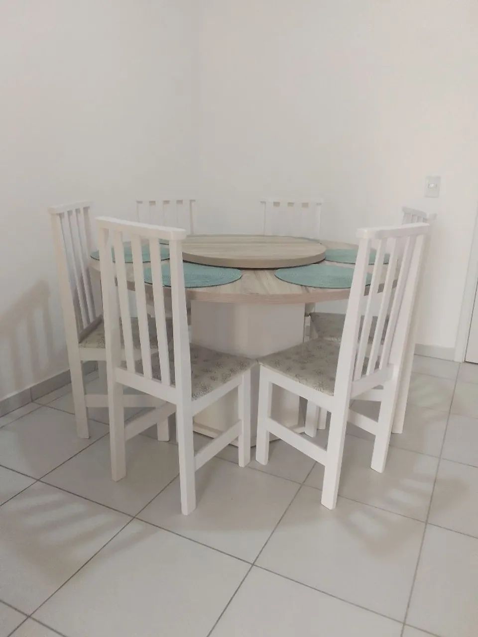 Mesa redonda para sala/cozinha com 6 cadeiras  - Foto 4