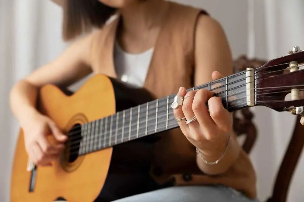 Aulas de Violão / Intermares / Aprenda Fácil! - Foto 3