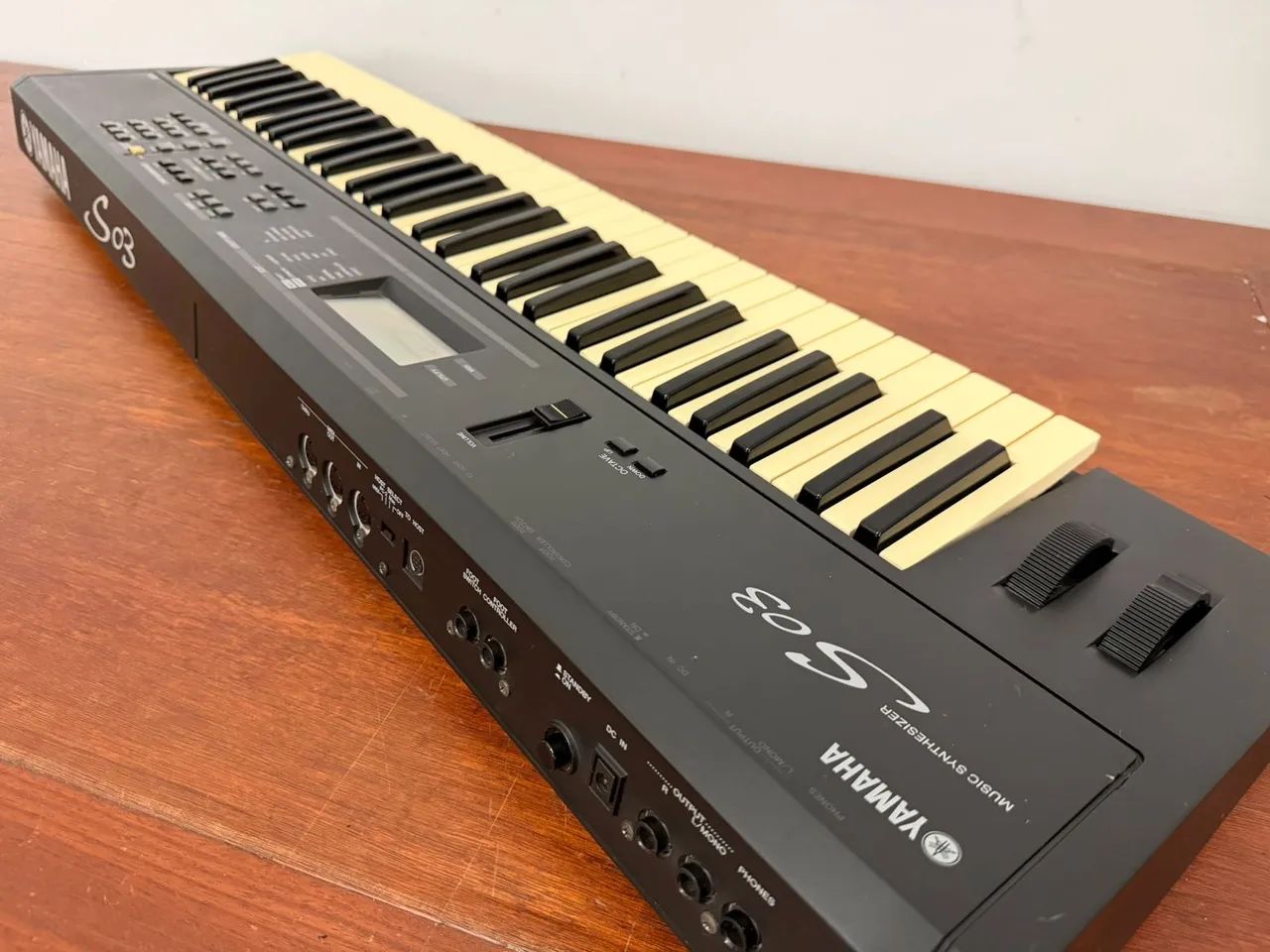 teclado yamaha s03