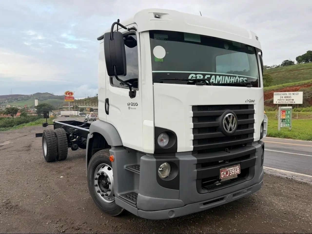 CAMINHÃO VW 17-250 2011 APENAS 130.000 KM TODO ORIGINAL AR CONDICIONADO RARIDADE 