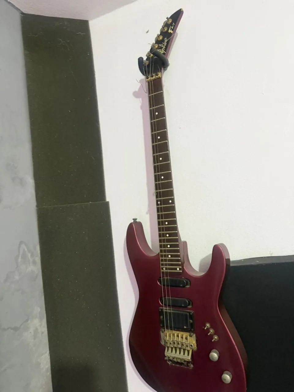Guitarra Dolphin Fly