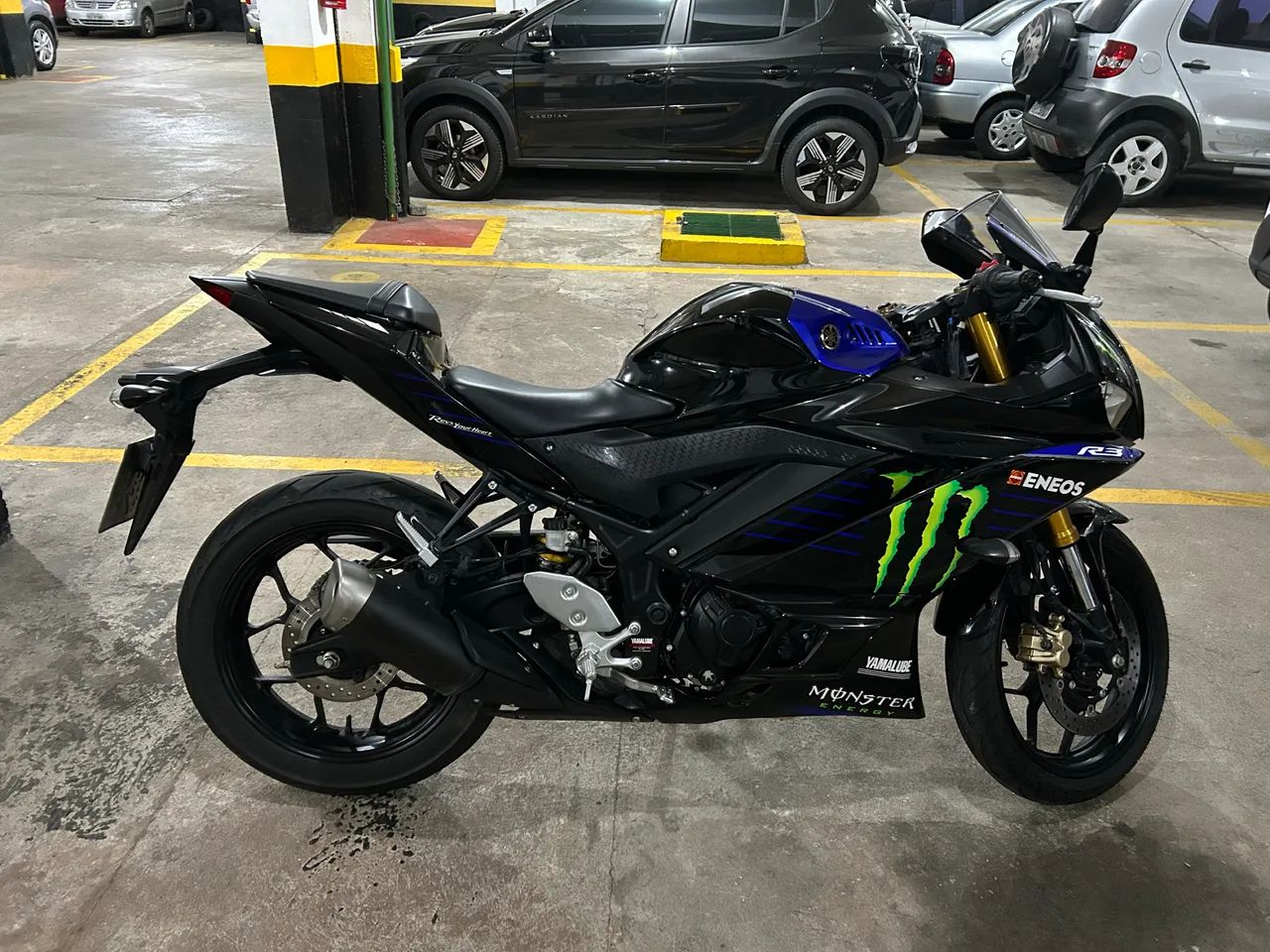 R3 Monster BX KM 