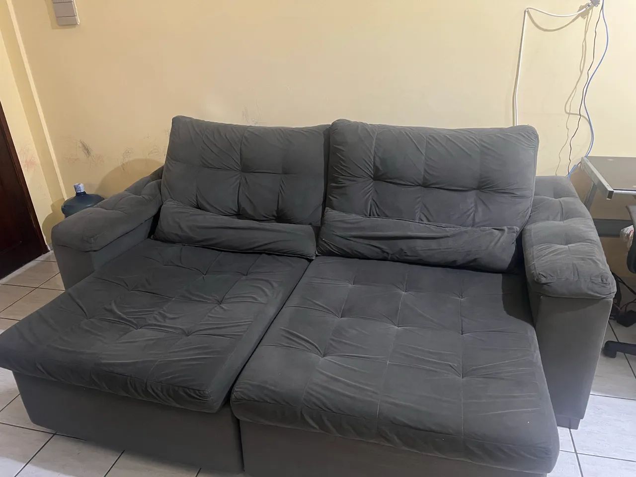 Sofá retrátil reclinável cinza 2,20m - Foto 5