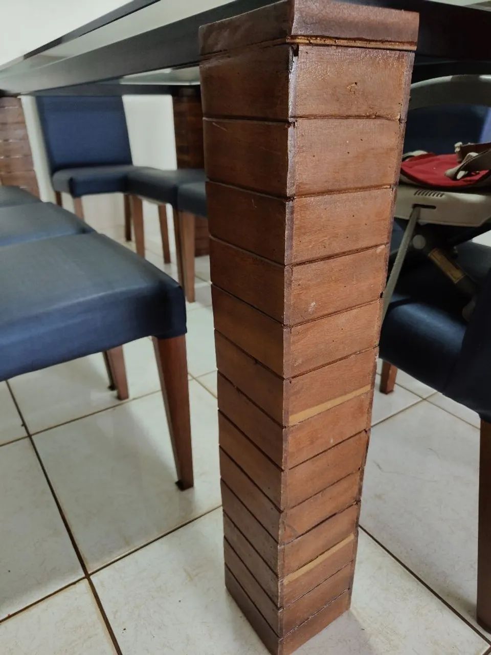 Mesa de jantar 8 lugares vidro com madeira maciça  - Foto 5