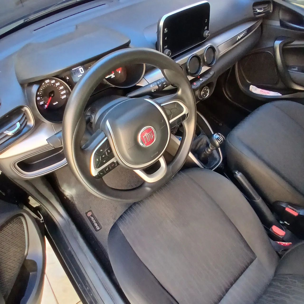 Fiat Argo Drive 1.0 6V Flex 2018 - Foto 3