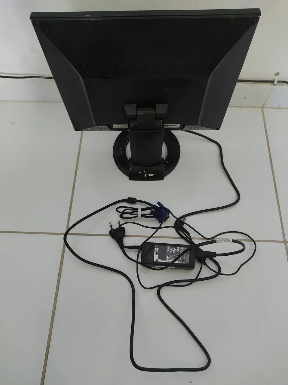Monitor Com Defeito (Sem Vídeo) + Fonte Original - Foto 2