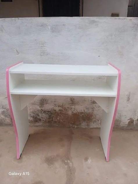 Mesa de manicure 100% MDF