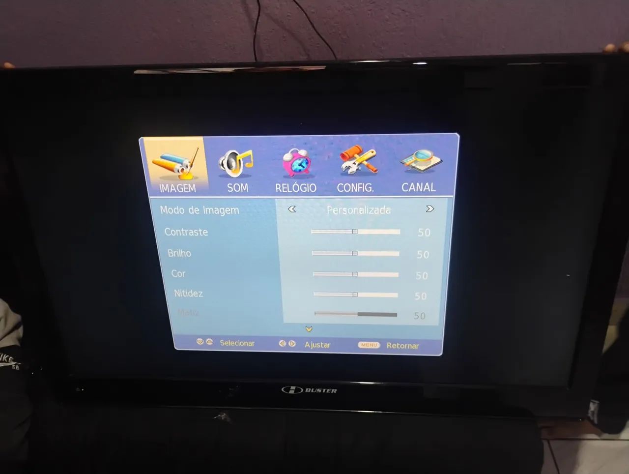 Tv buster 42 polegadas com defeito quero outra e volto dinheiro