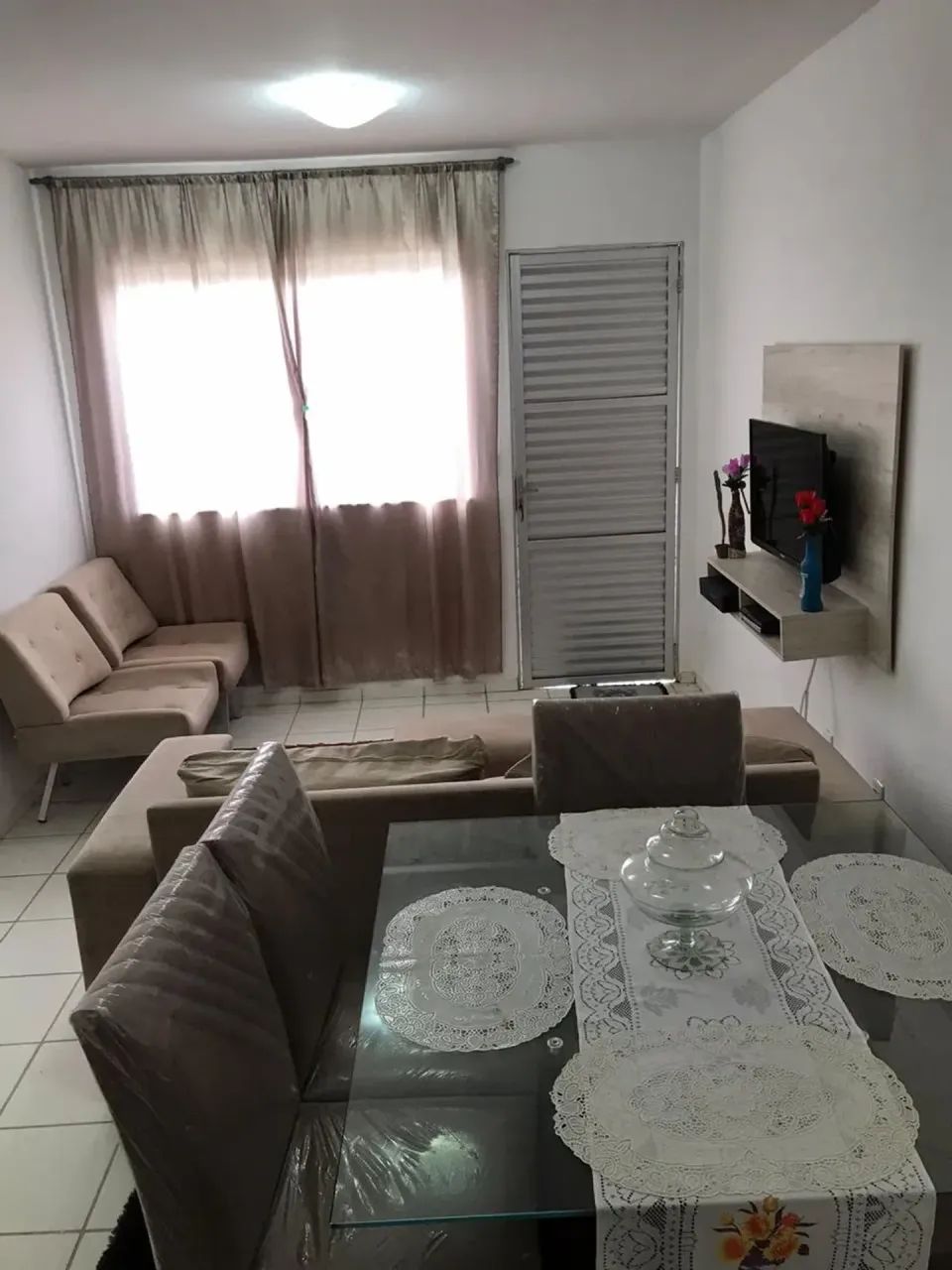 ALUGO APARTAMENTO MOBILIADO