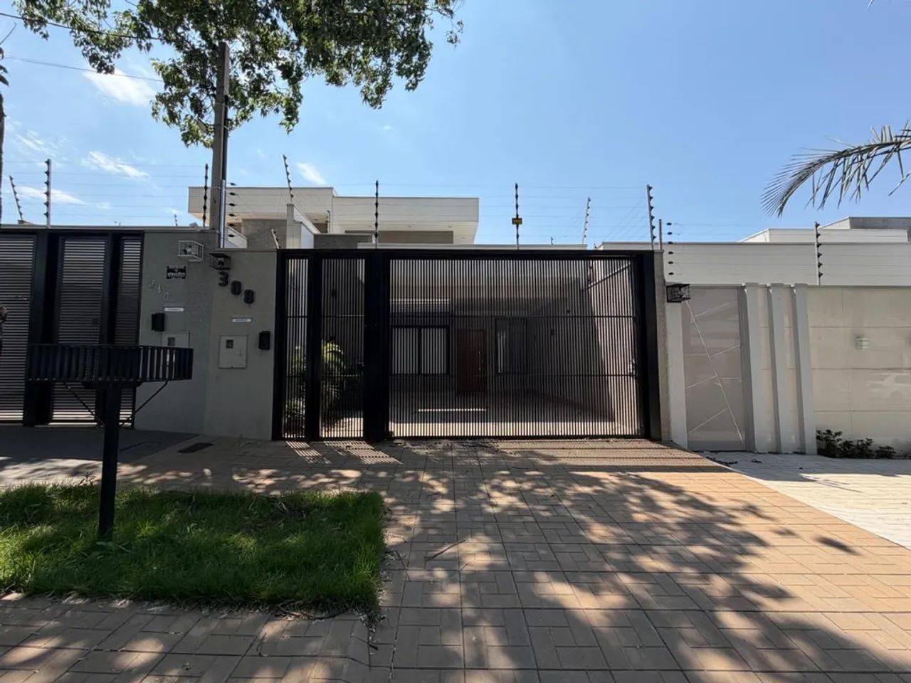 Casa para alugar em Maringá, Jardim Império do Sol, com 3 quartos, com 104.69 m²