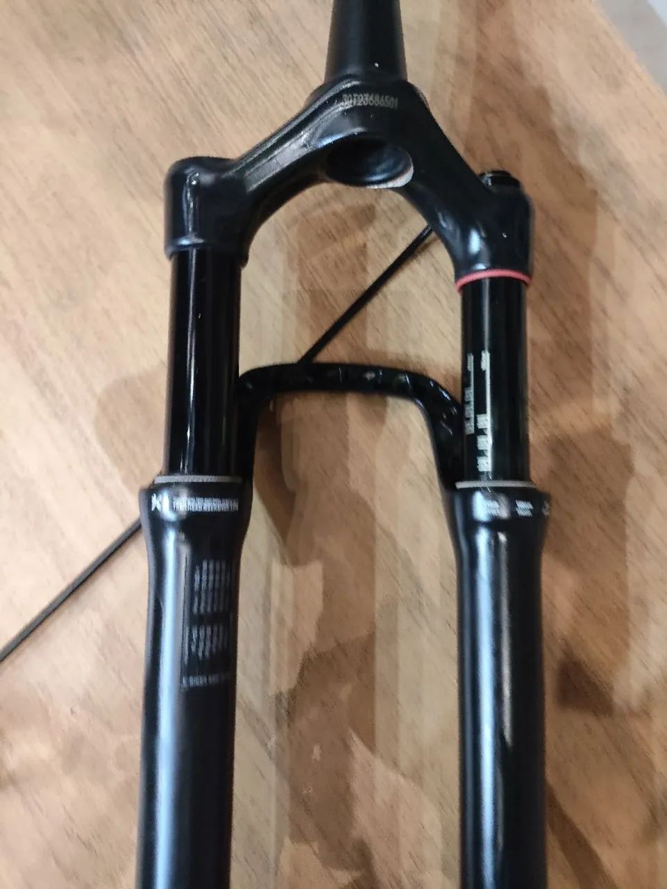 Suspensão Rock Shox Reba Boost 100mm de curso  - Foto 2