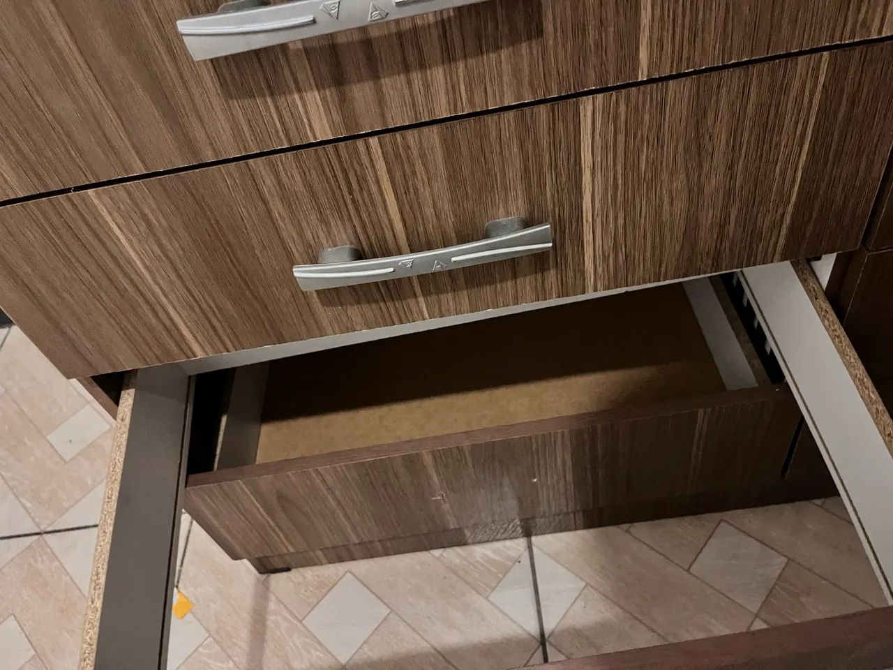 Vende-se cômodo com algumas avarias  - Foto 2