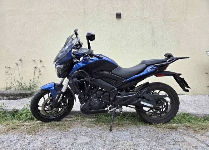 2025 Bajaj Dominar 400