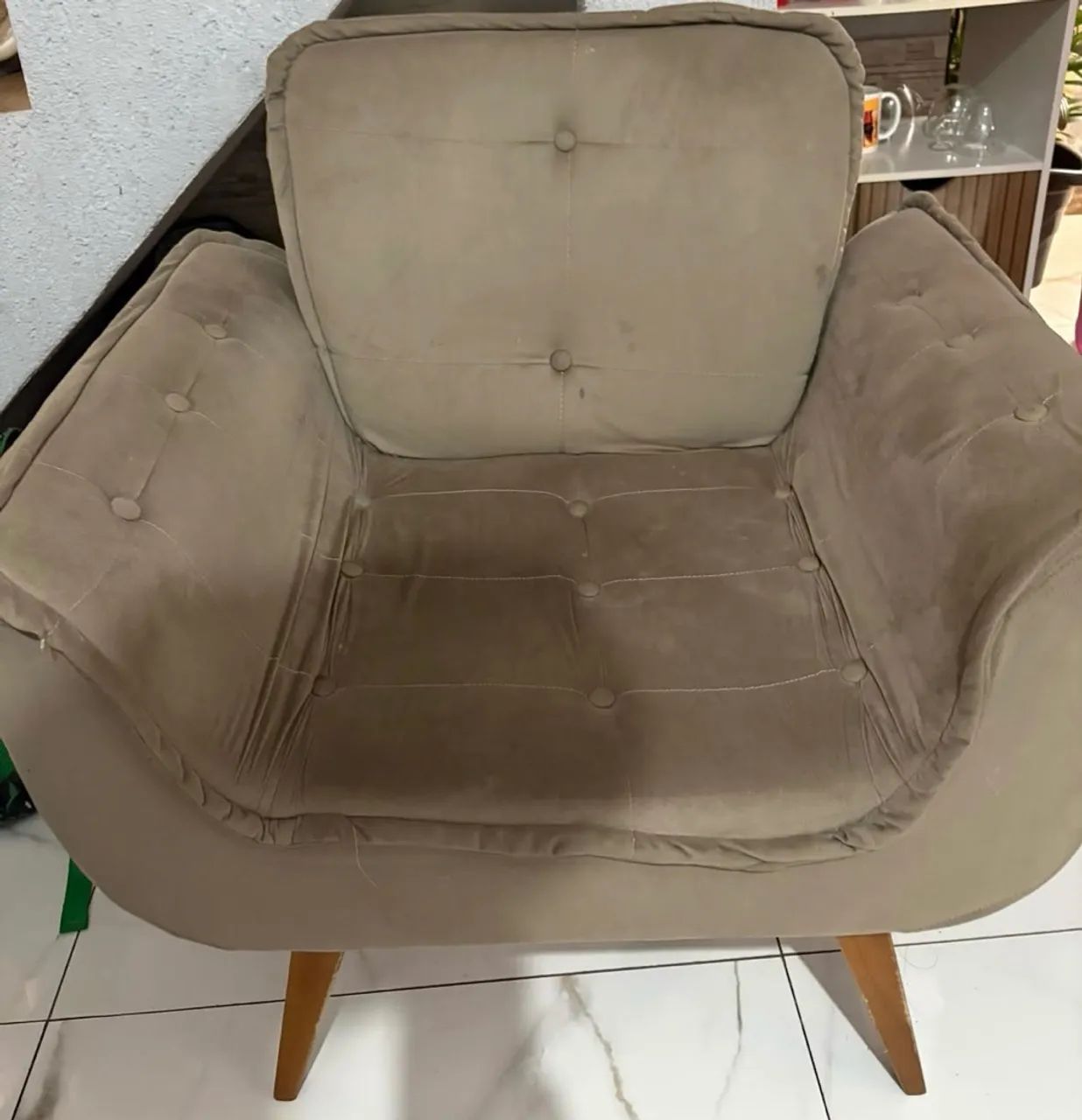 Sofá mais duas poltronas  - Foto 4