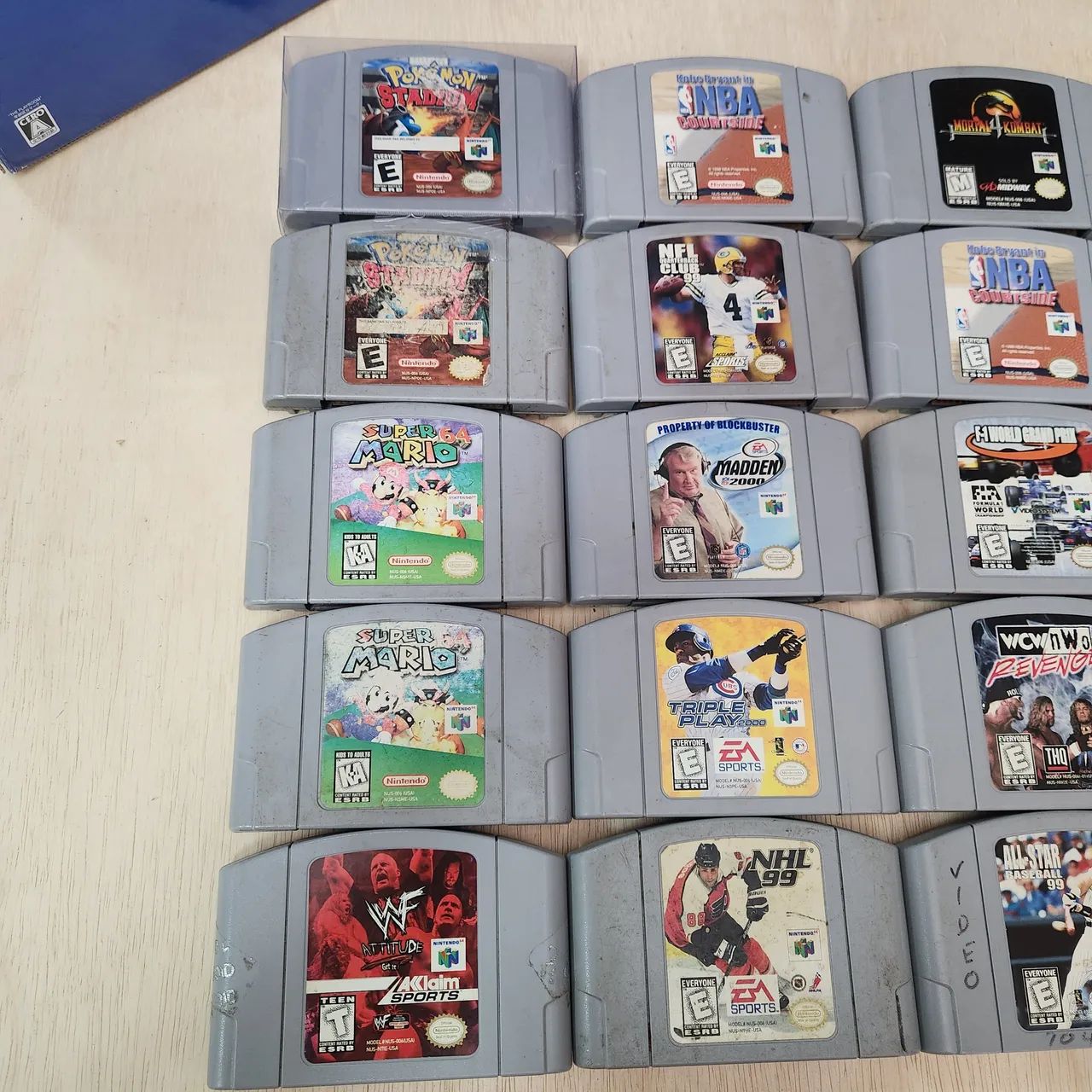 Lote castuchos de Nintendo 64  - Foto 2