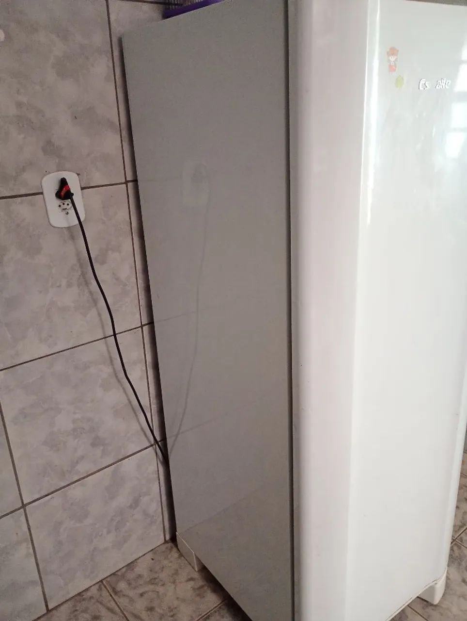 Vendo geladeira funcionando  - Foto 2