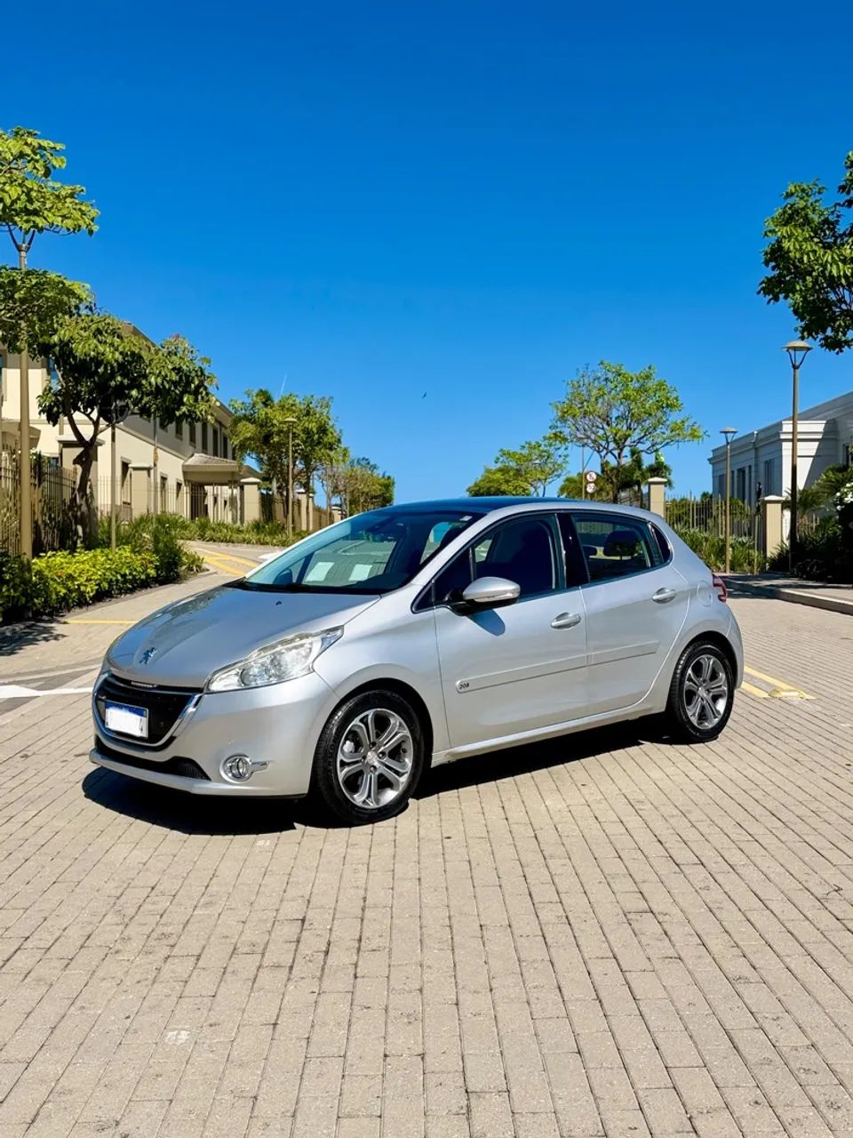 Peugeot 208 208 Griffe 1.6 Flex 16V 5p Aut. 2016