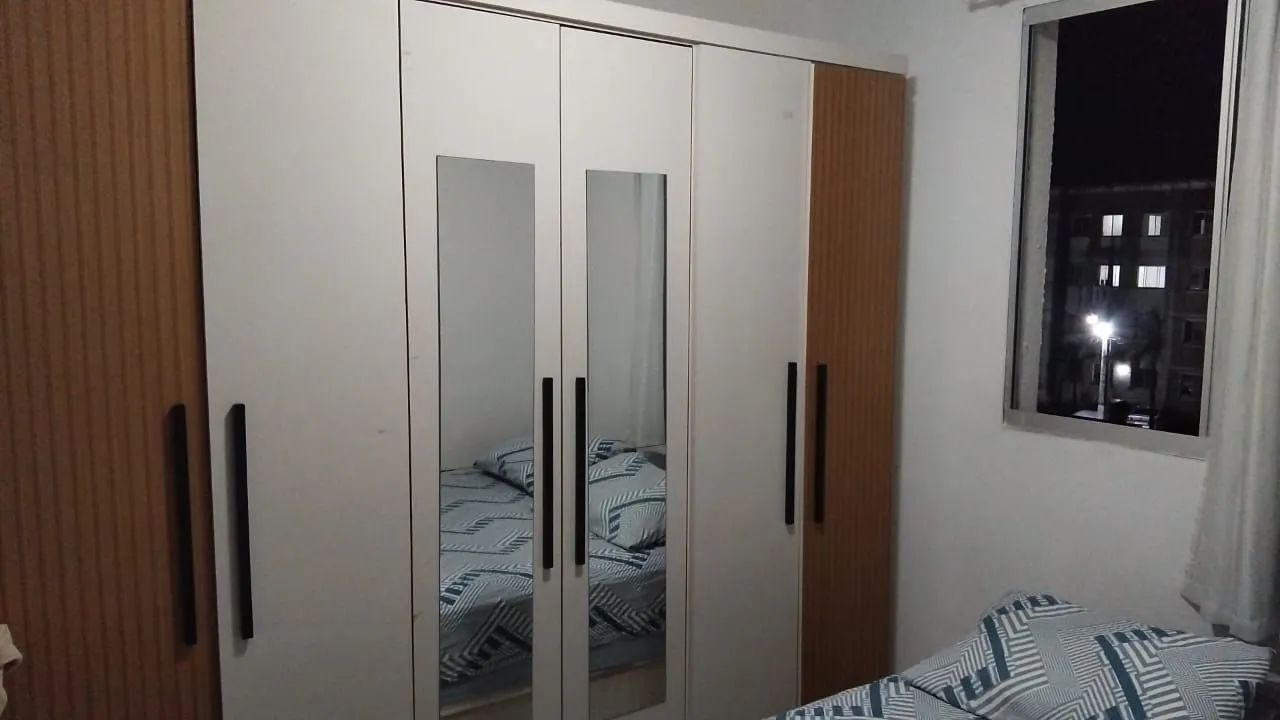 Guarda roupa 6 portas  - Foto 4