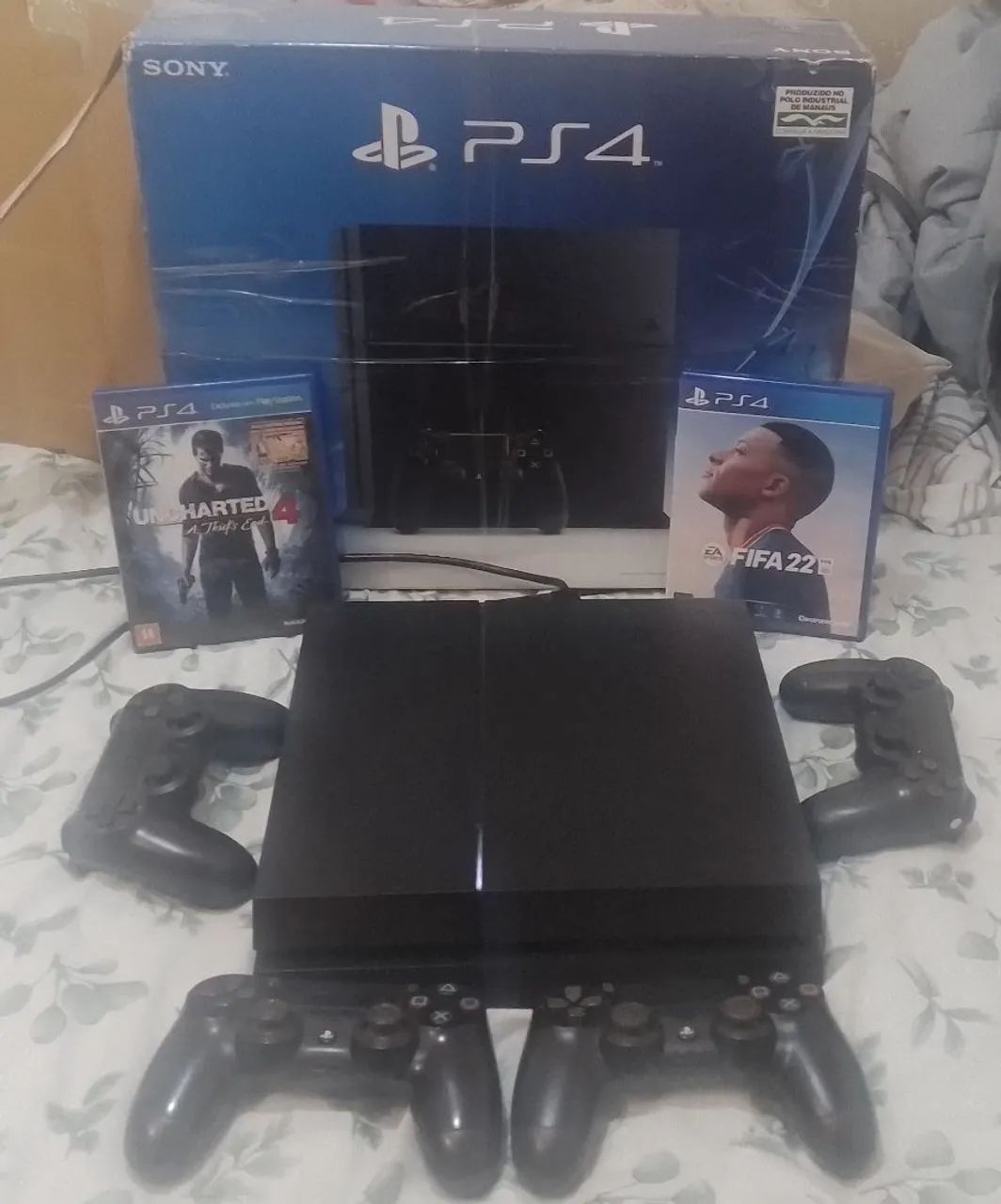 Ps4 funcionando perfeitamente com 4 controles - Foto 2