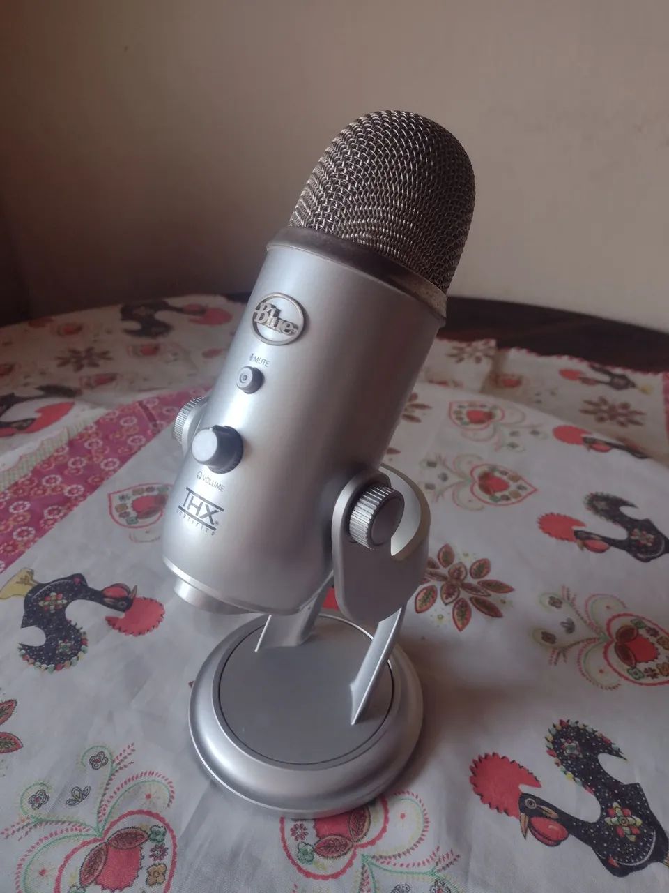 Microfone Blue Yeti (Modelo Padrão) - Foto 2